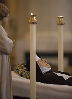 Mother Angelica in repose